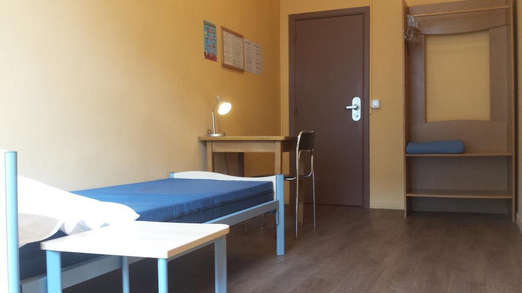Van Gogh Youth Hostel City Centre Saint-Josse-ten-Noode ภายนอก รูปภาพ