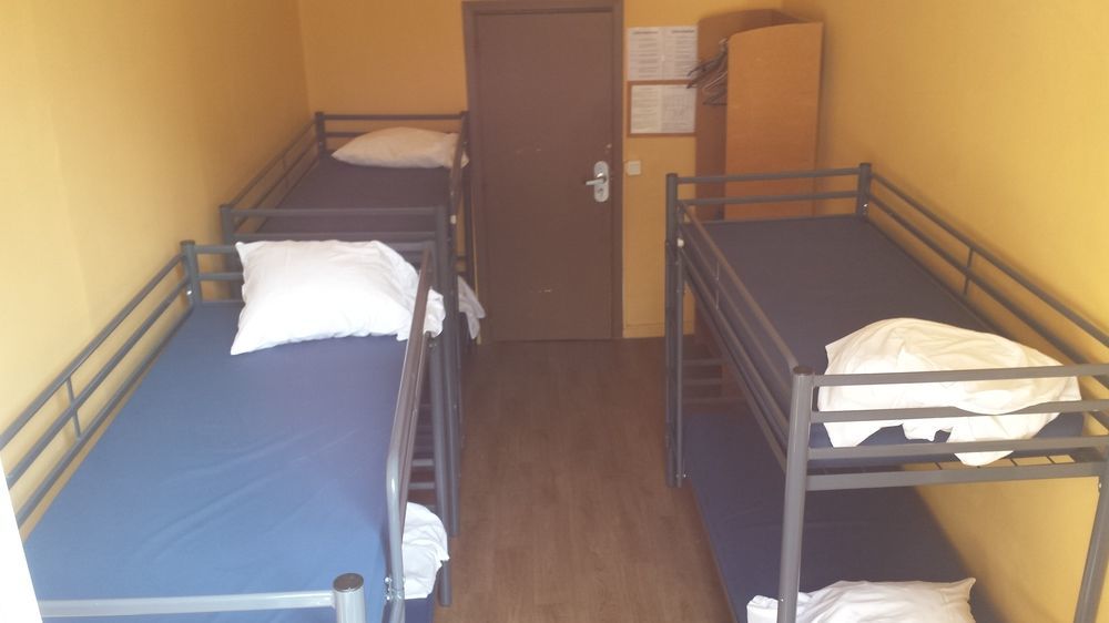 Van Gogh Youth Hostel City Centre Saint-Josse-ten-Noode ภายนอก รูปภาพ
