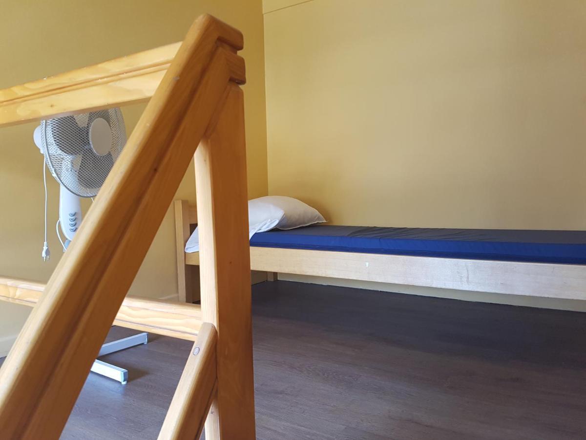 Van Gogh Youth Hostel City Centre Saint-Josse-ten-Noode ภายนอก รูปภาพ